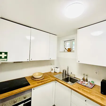 Apartment Gem Of Alfama Lisbon